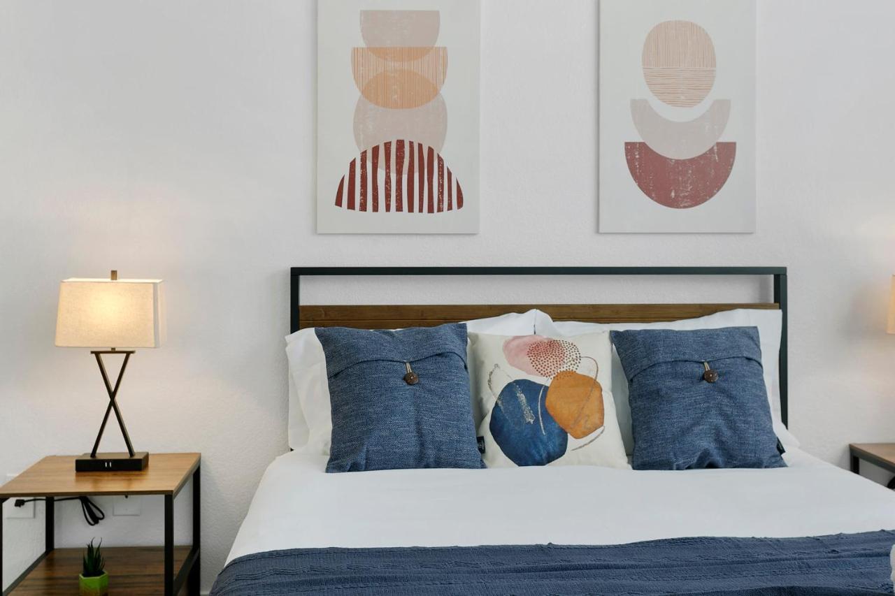 Cozysuites Glendale By The Stadium With Pool 10 Eksteriør billede